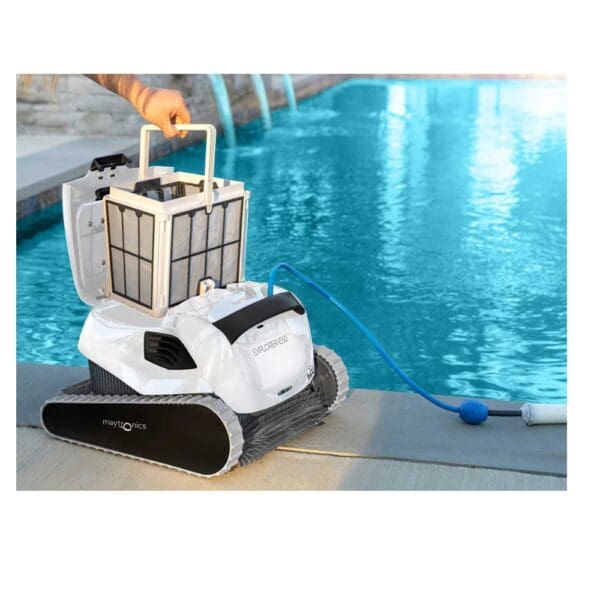 Dolphin E50 Explorer Robotic Pool Cleaner Swivel Cable Wifi - 99996281-XP - Image 2